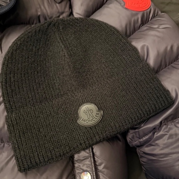 Unisex Moncler beanie os - Picture 3 of 3